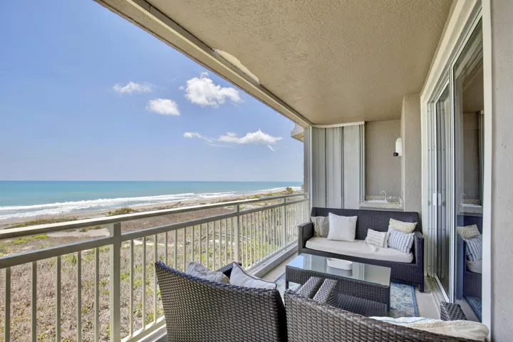 Expansive Ocean Views
