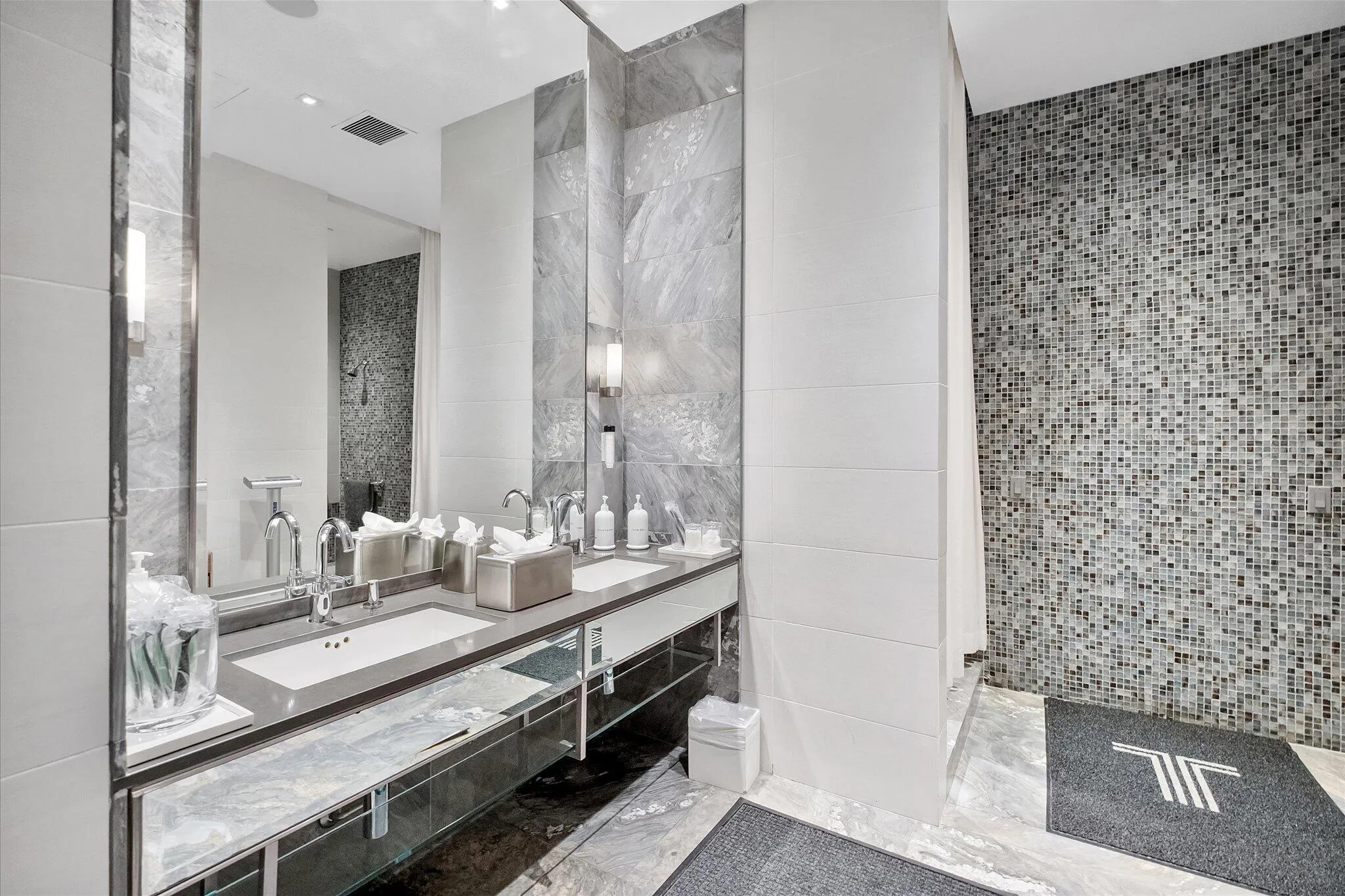130-2711 S Ocean Dr Unit 3602_Amenities_