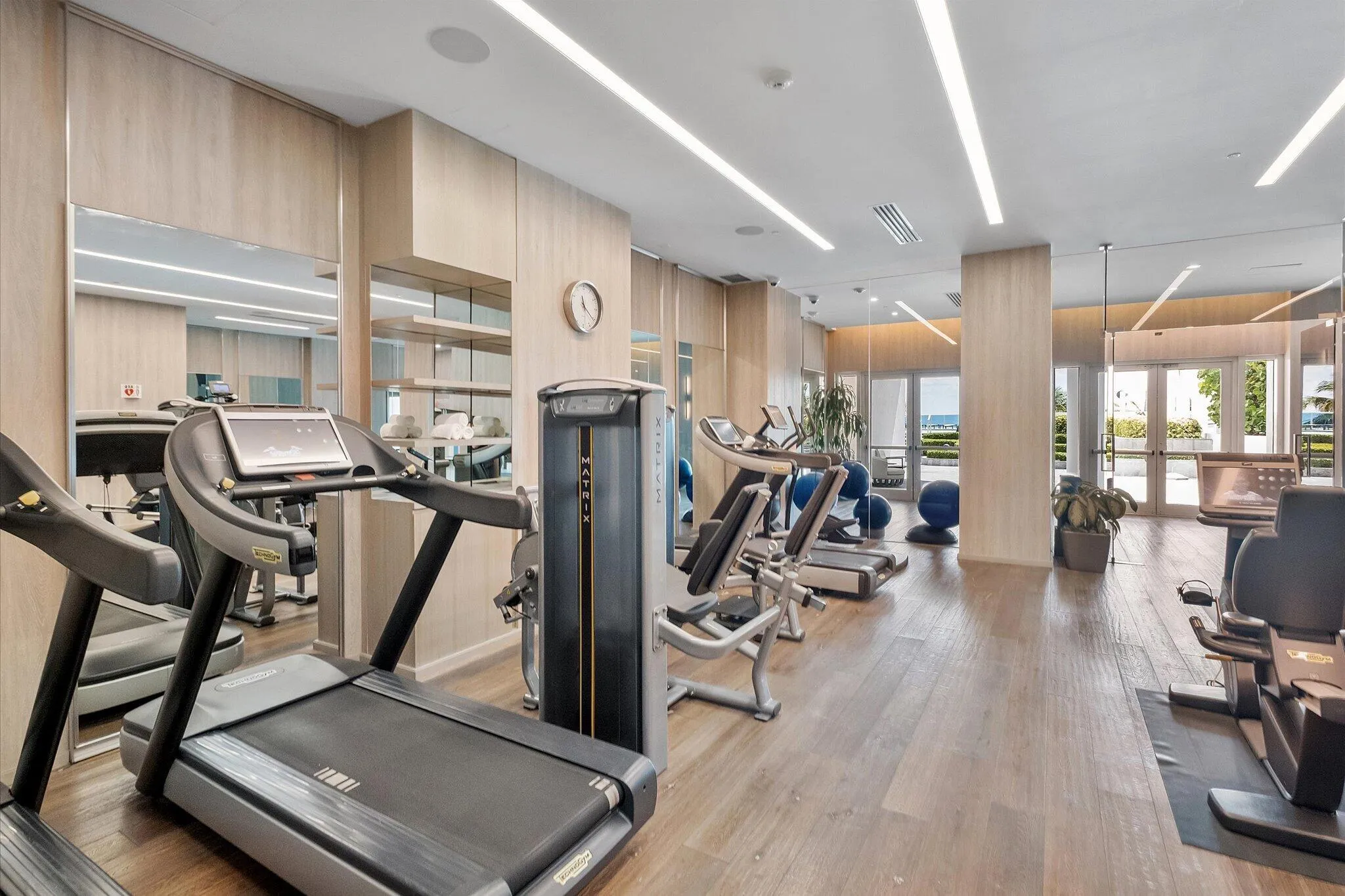122-2711 S Ocean Dr Unit 3602_Amenities_