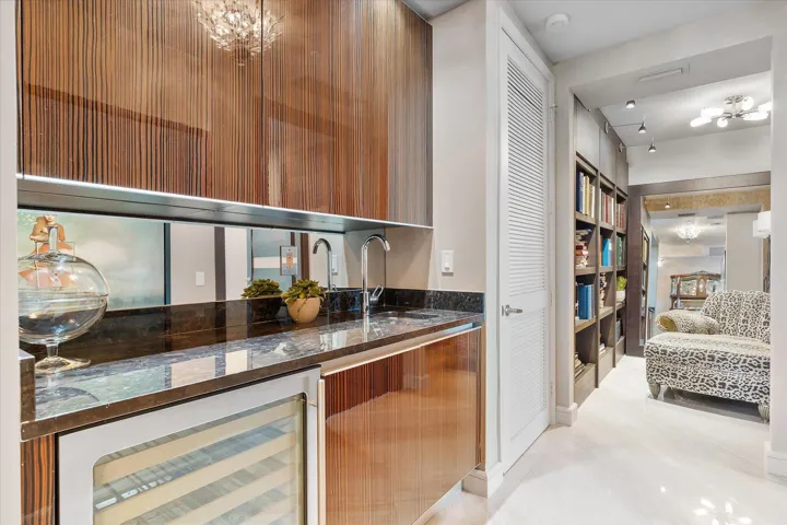 047-2711 S Ocean Dr unit 3602_047
