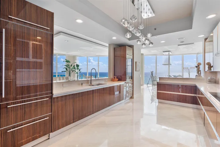 019-2711 S Ocean Dr unit 3602_019