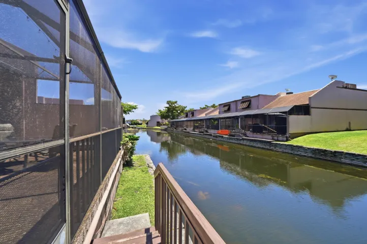Canal on back
