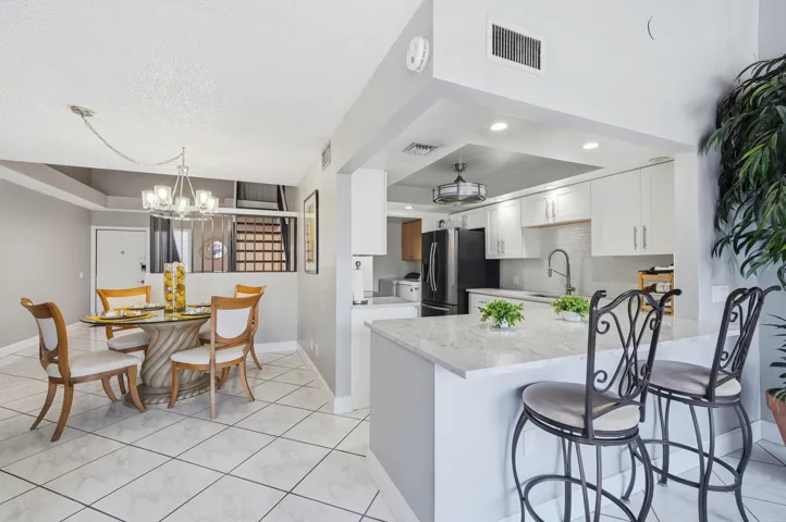 Kitchen/dining