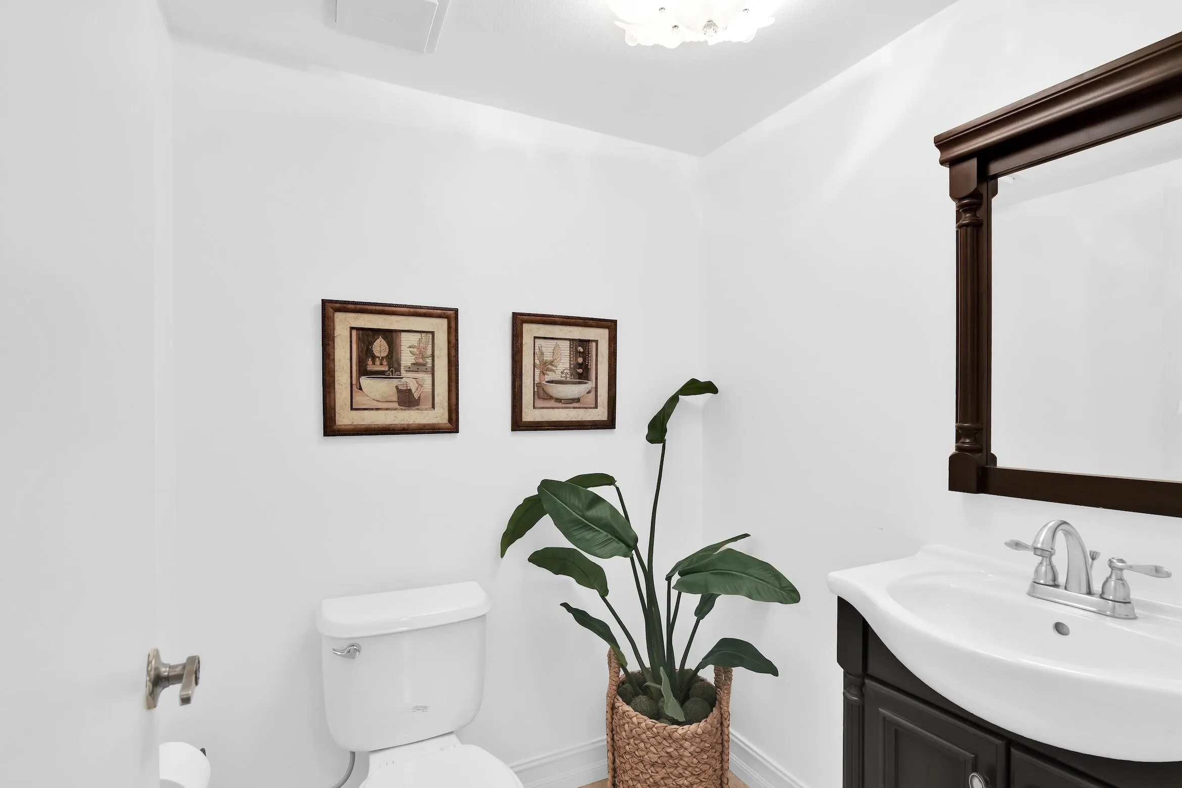 6760 Willow Wood Dr powder room