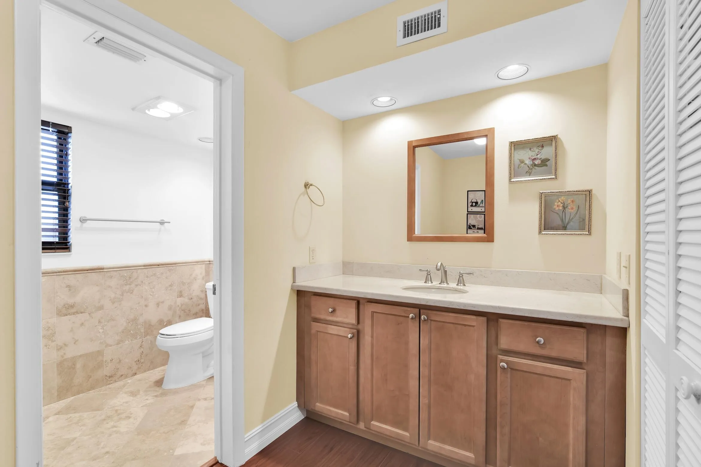 6760 Willow Wood Dr ppal bath1