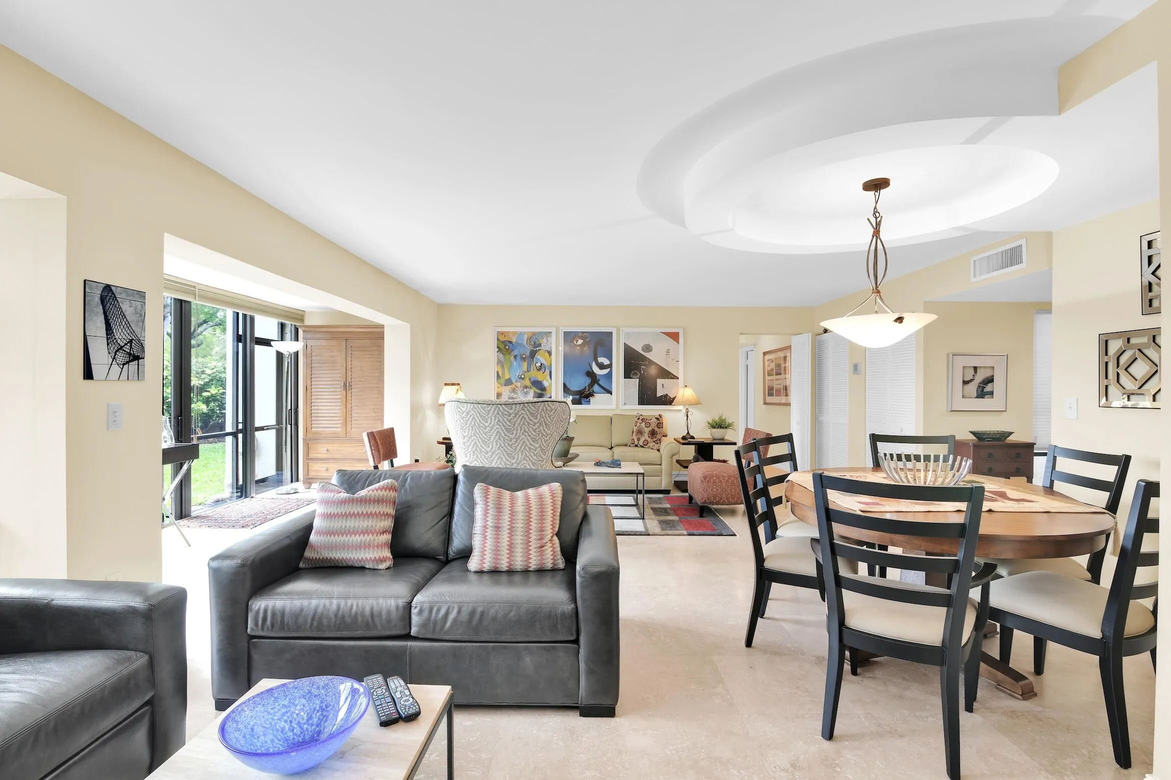 6760 Willow Wood Dr dining room
