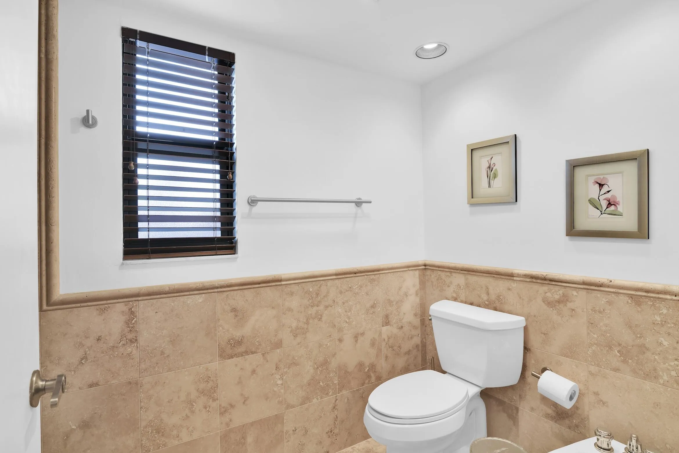 6760 Willow Wood Dr ppal bath2