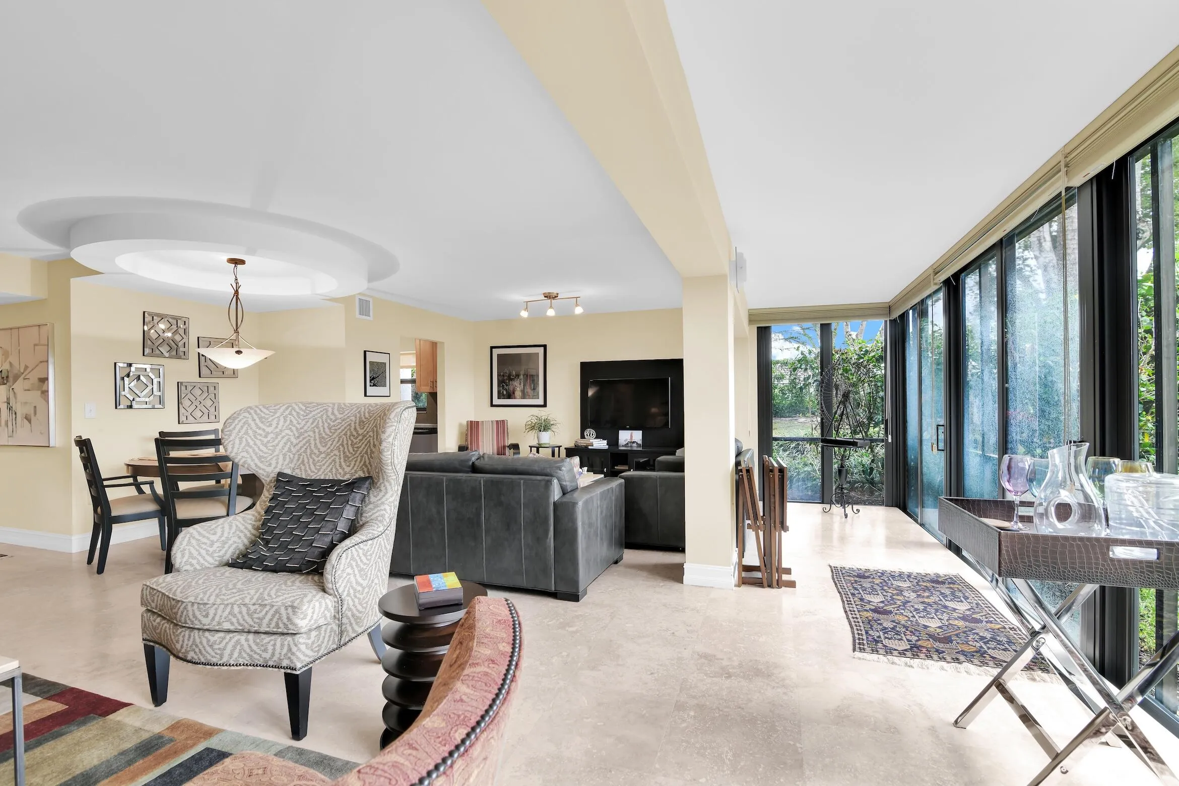 6760 Willow Wood Dr living room3