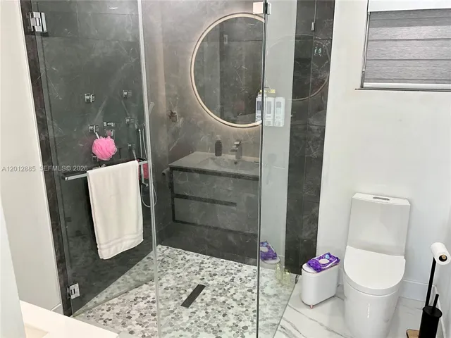 Photo 36