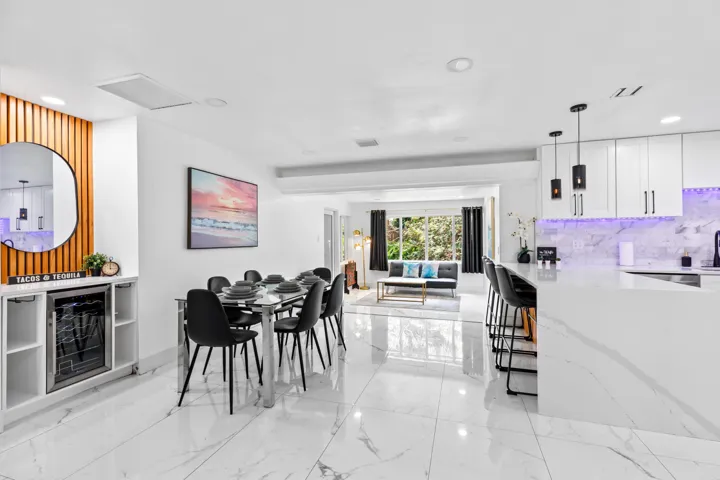 DINNING/KITCHEN 1