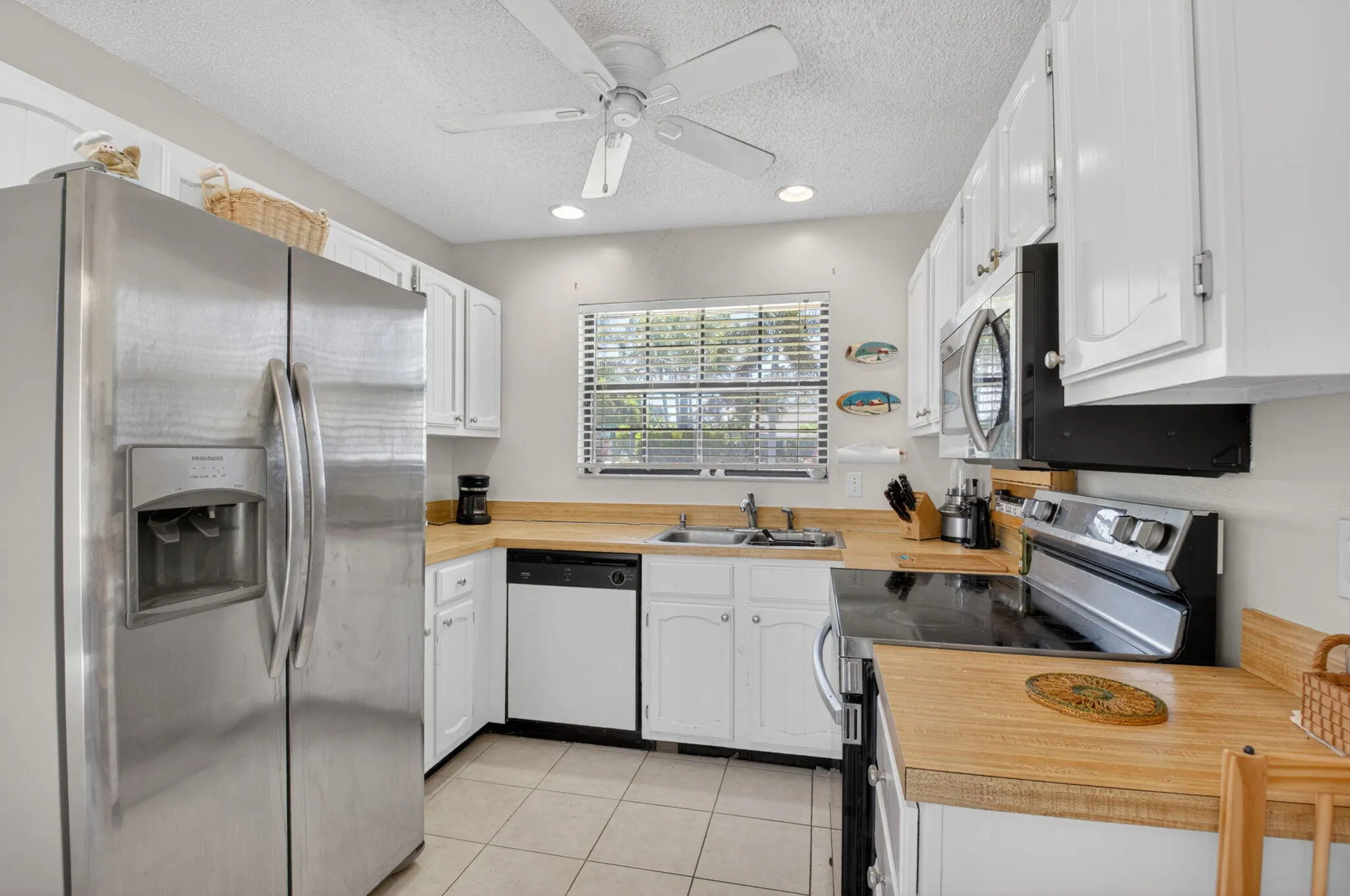 9389 Longmeadow Circle