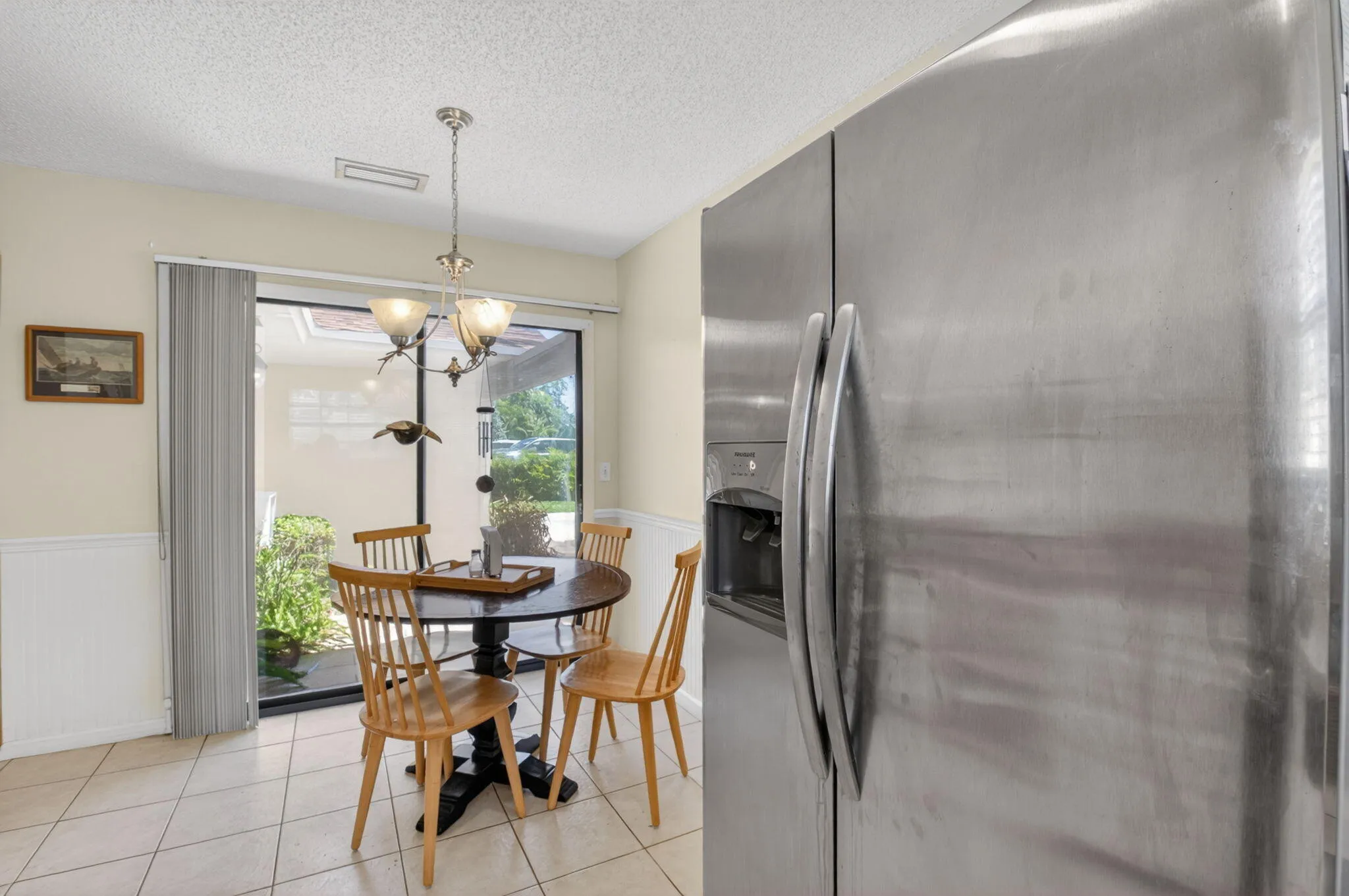 9389 Longmeadow Circle