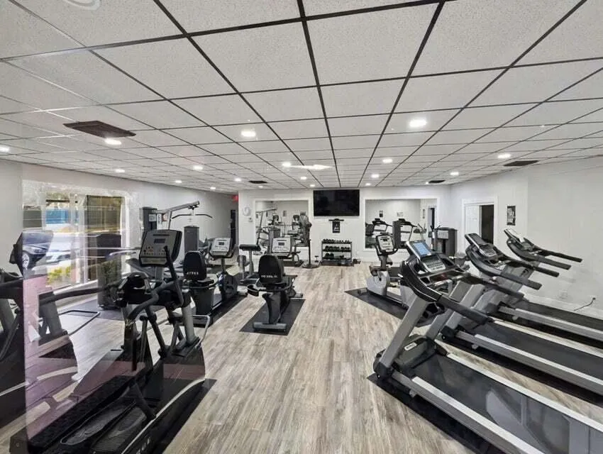6210 FITNESS CENTER