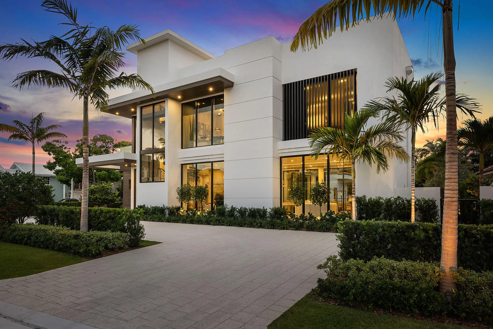 303_South_Maya_Palm_Drive_Dusk_06