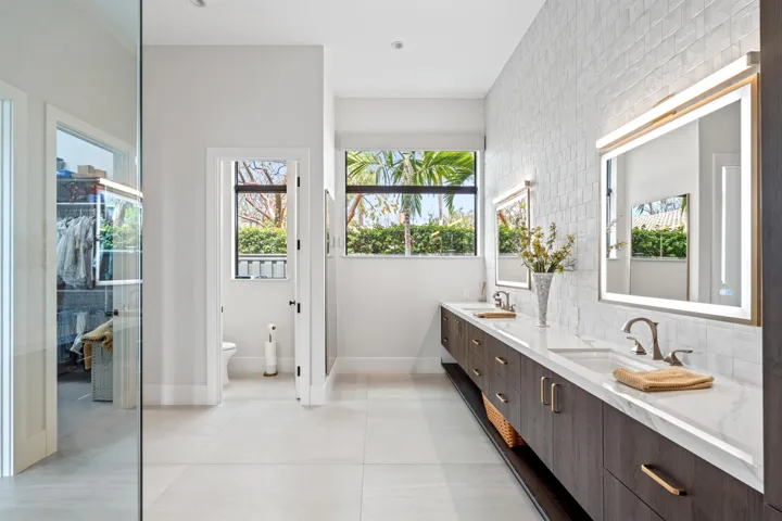 PRIMARY_BATH_2_DT