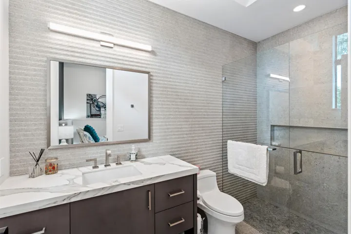 GUEST_BATH_2_DT