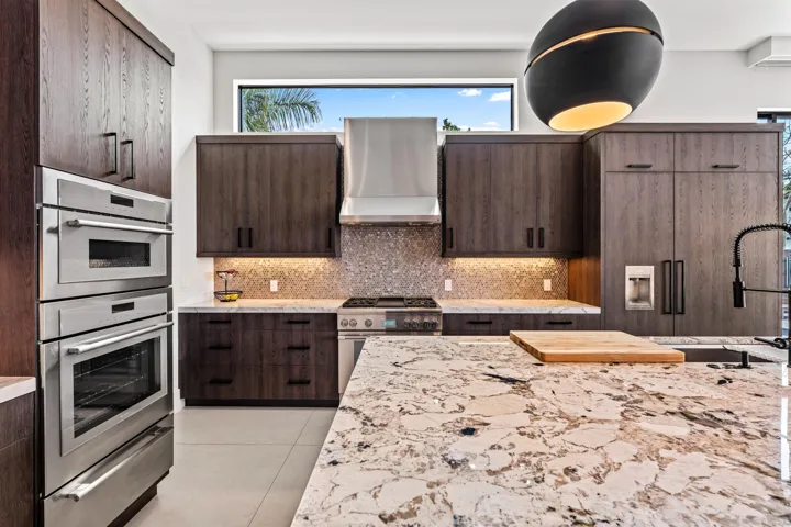 KITCHEN_STRAIGHT_DETAIL_DT