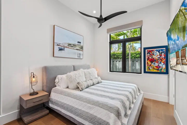 GUEST_BEDROOM_1_DT_RT