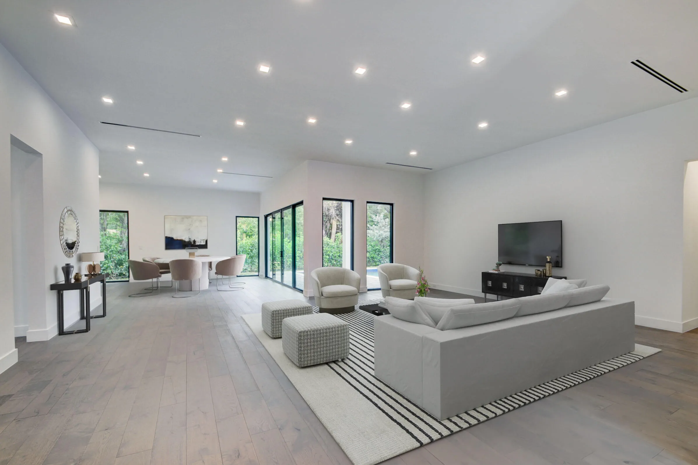 Round dining table on far center wall_Li