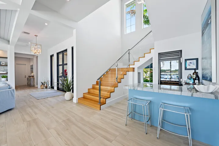 Wet Bar & Foyer