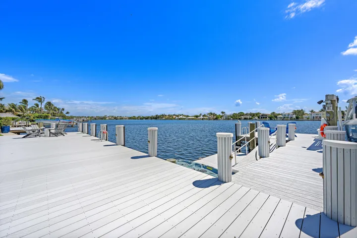 Dock