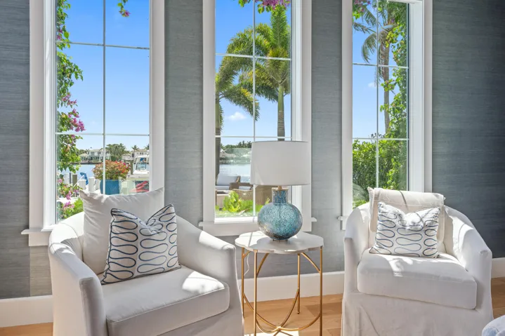 Master Bedroom Sitting Area