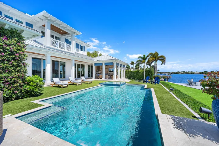 Pool & Rear Exterior
