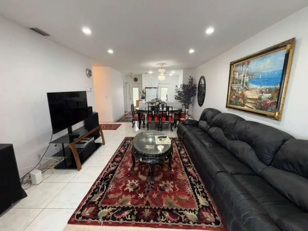LIVING ROOM.
