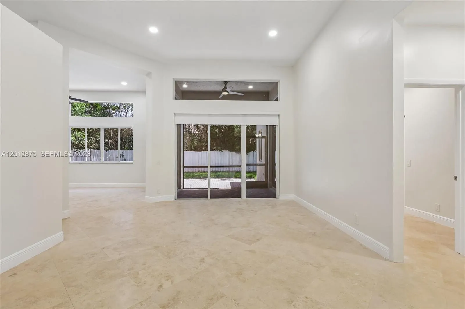 Photo 14 Photo 14