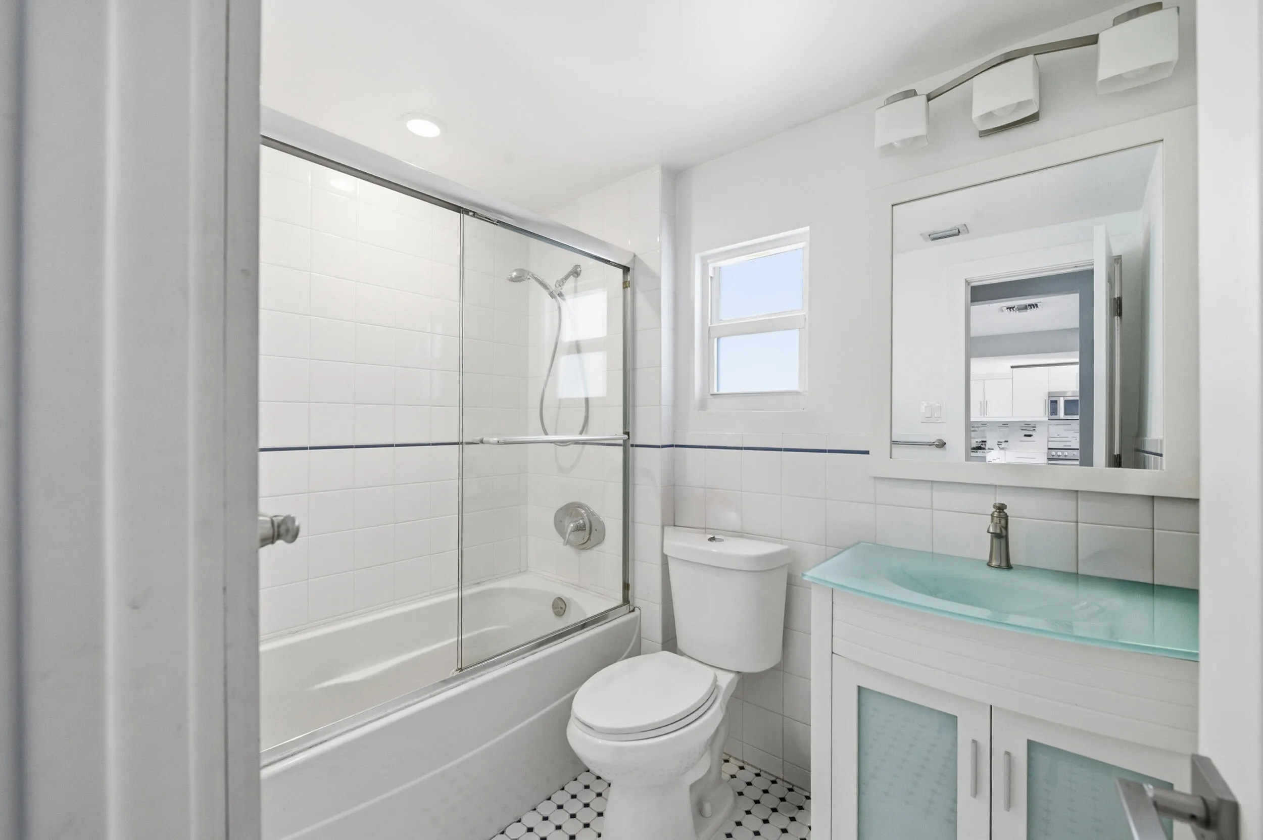 Guest Bathrom