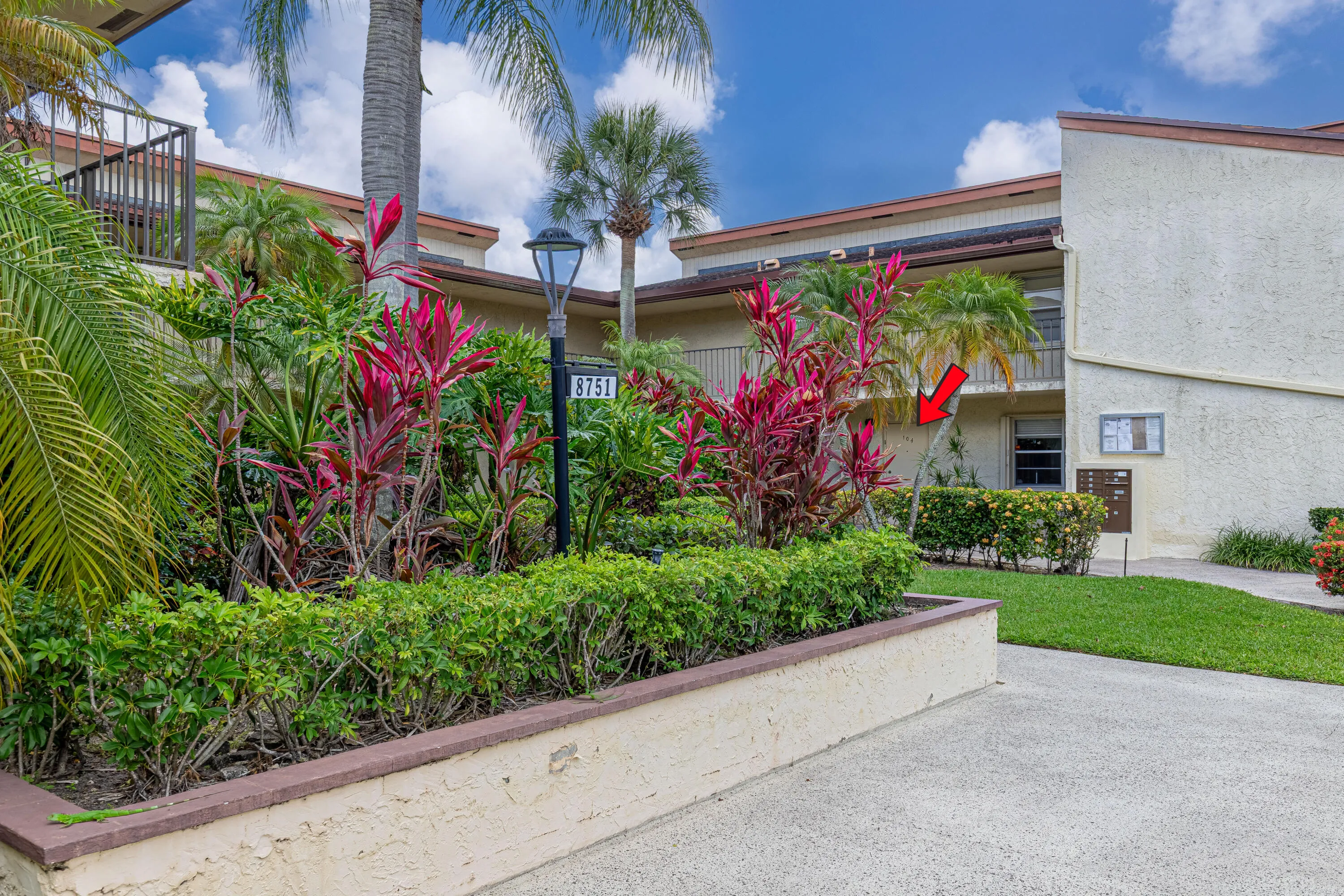 ENTRY TO CONDO
