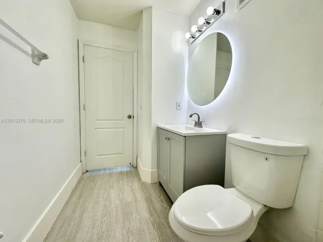 Photo 37