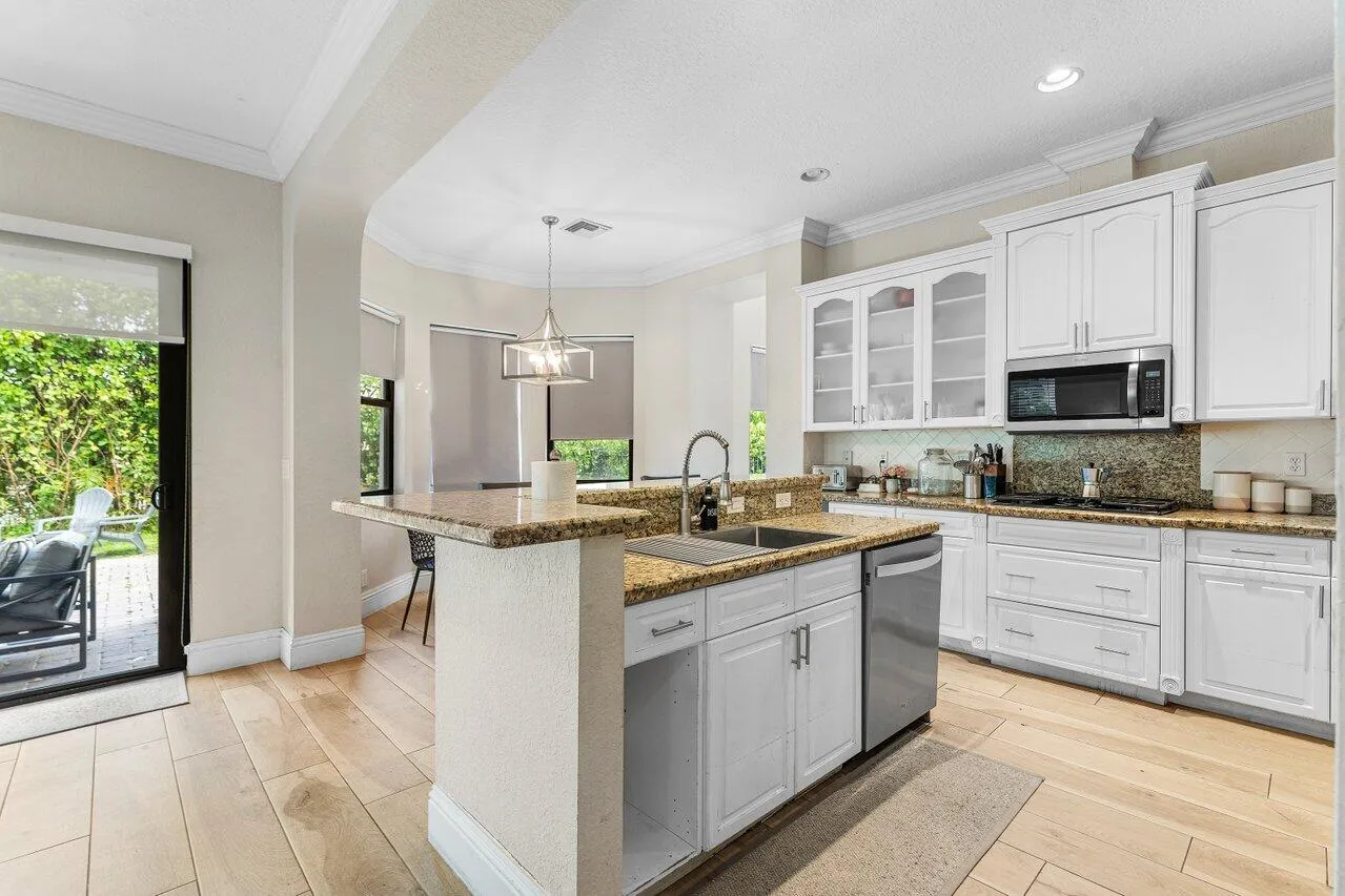 012-3555BiragueDrive-Wellington-FL-33449