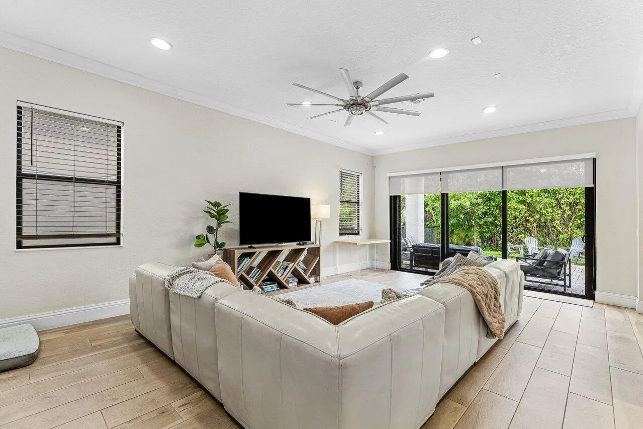 013-3555BiragueDrive-Wellington-FL-33449