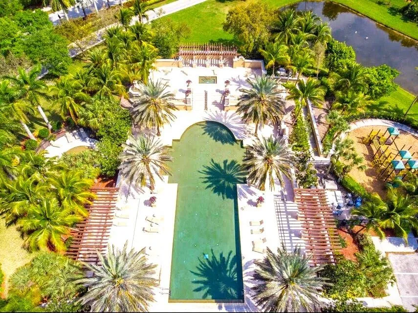Versailles Pool