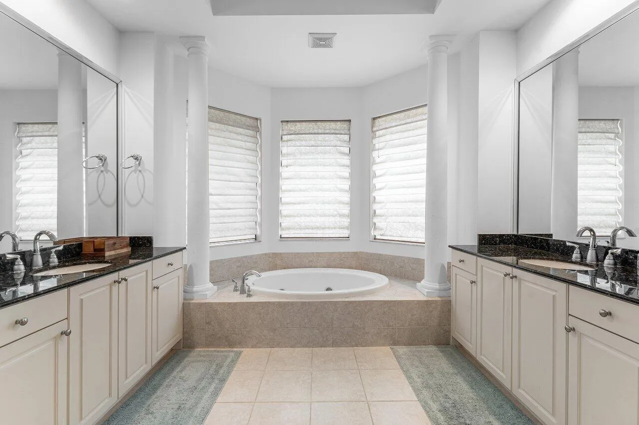 038-3555BiragueDrive-Wellington-FL-33449