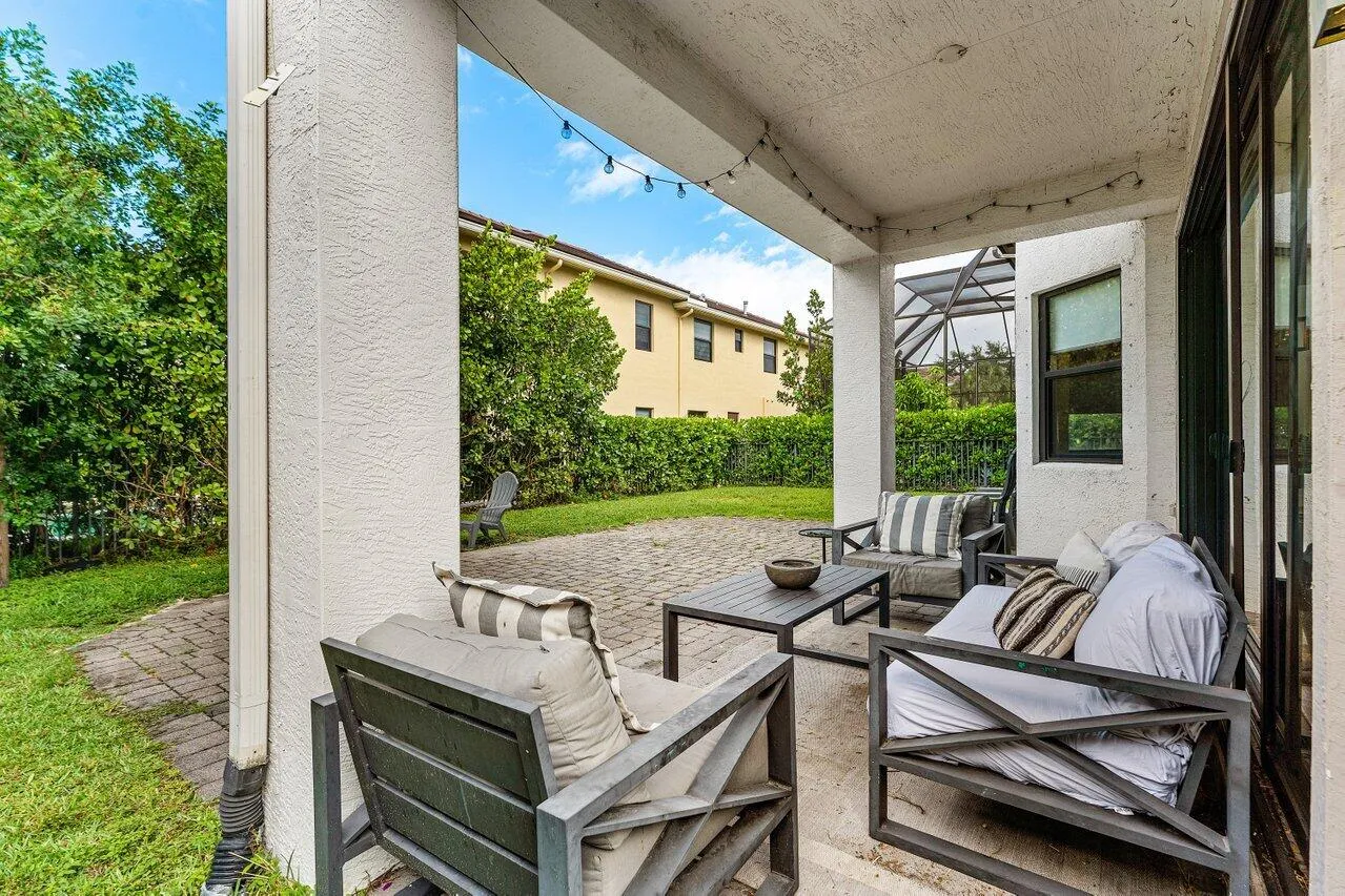 045-3555BiragueDrive-Wellington-FL-33449