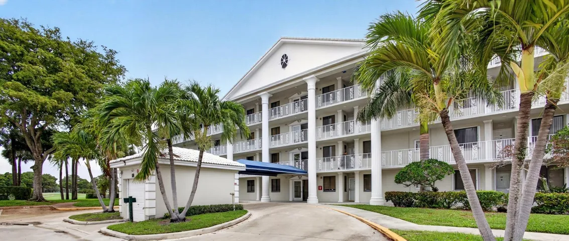 Whitehall Condominiums in The Villages