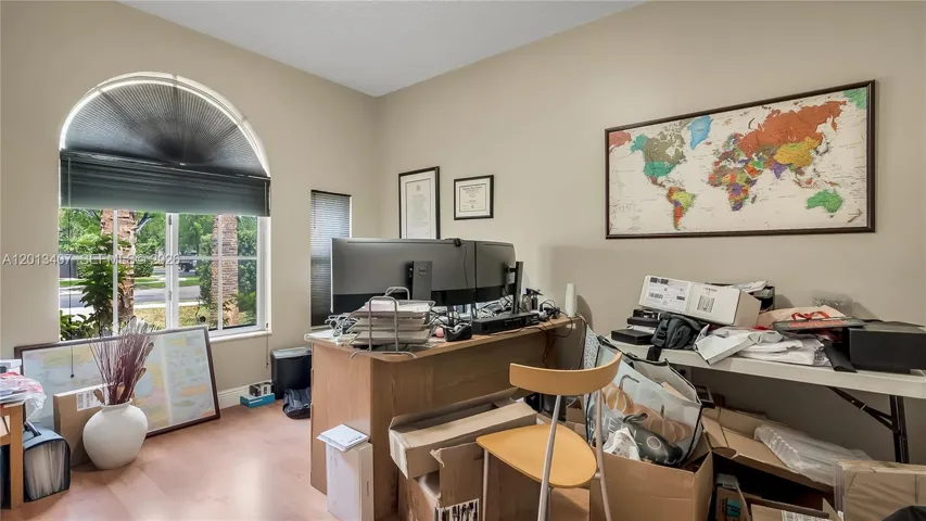 Office/1st fl bedroom
