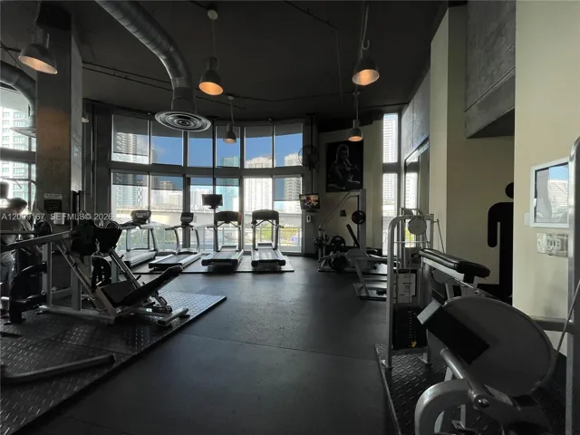 Photo 47