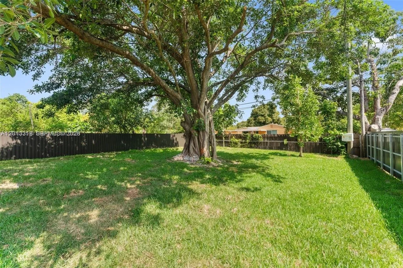 Property photo 33