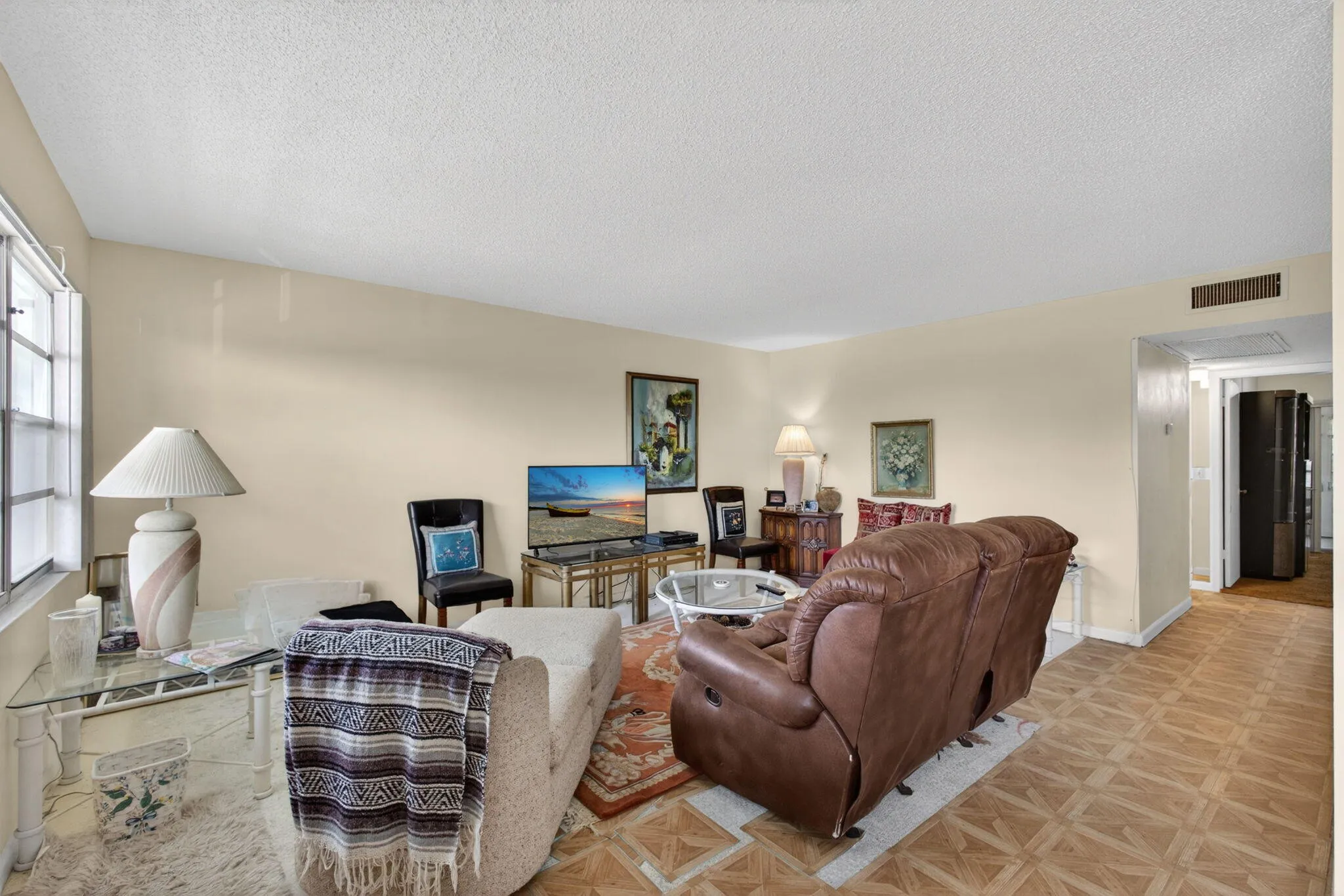 Living Room Photo #1