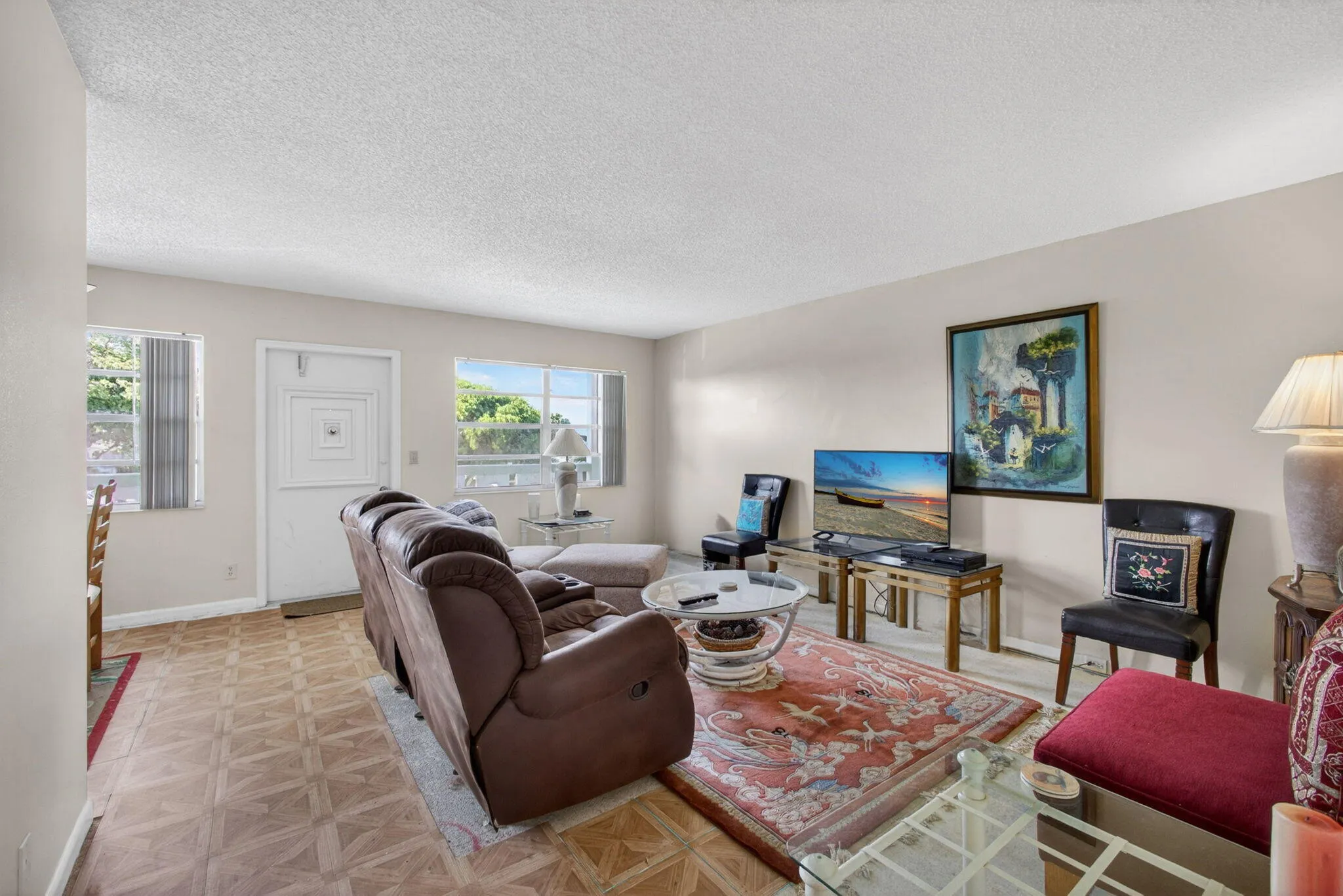 Living Room Photo #3
