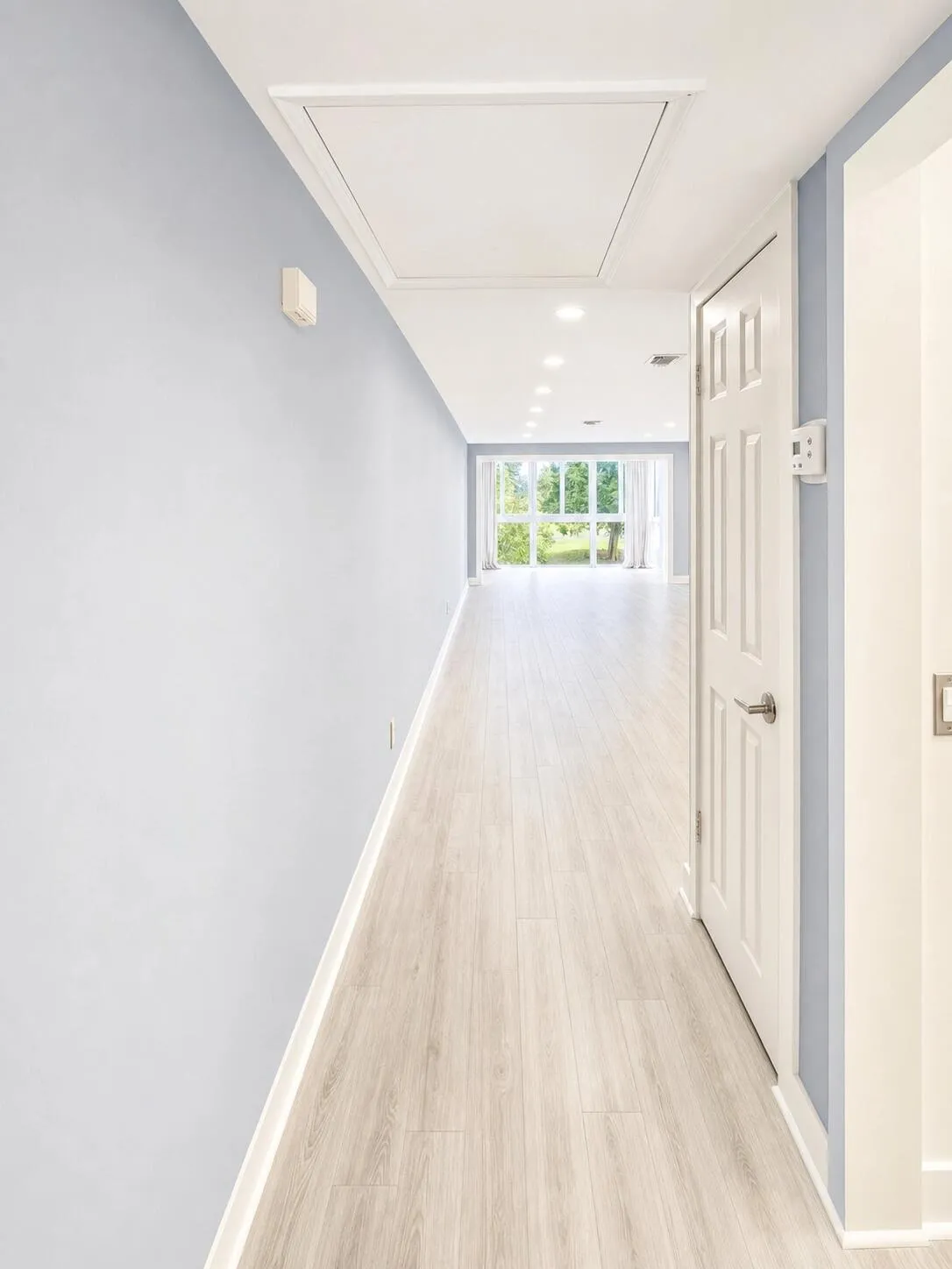 photo7_hallway2
