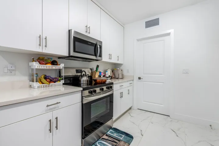 408NW12thAveBoyntonBeach-17