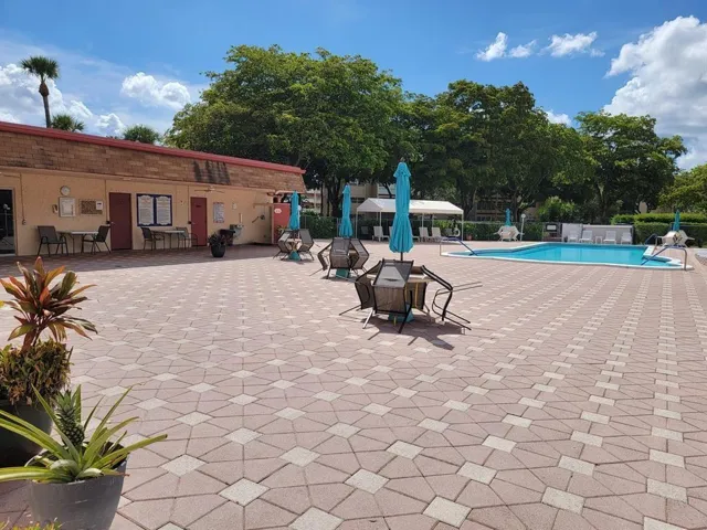 1020 Pool