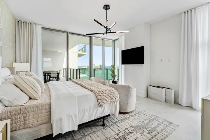 031-220LakeShoreDrive-2123-LakePark-FL-3