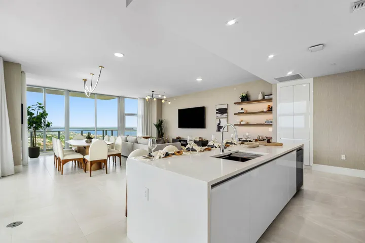 009-220LakeShoreDrive-2123-LakePark-FL-3