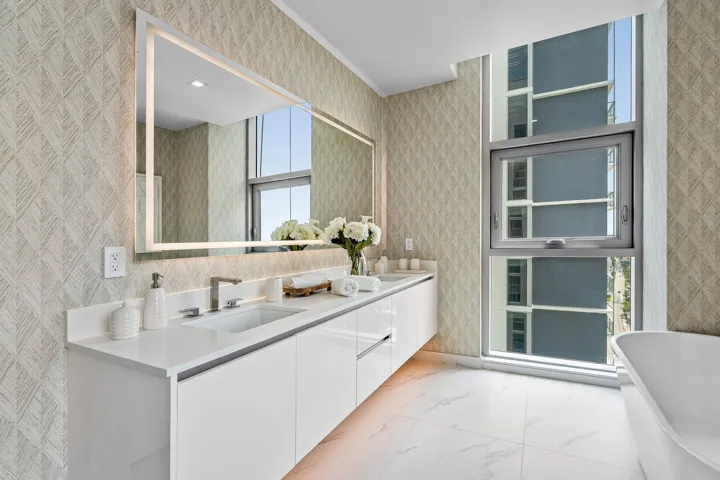 027-220LakeShoreDrive-2123-LakePark-FL-3