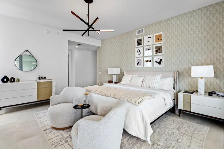 033-220LakeShoreDrive-2123-LakePark-FL-3